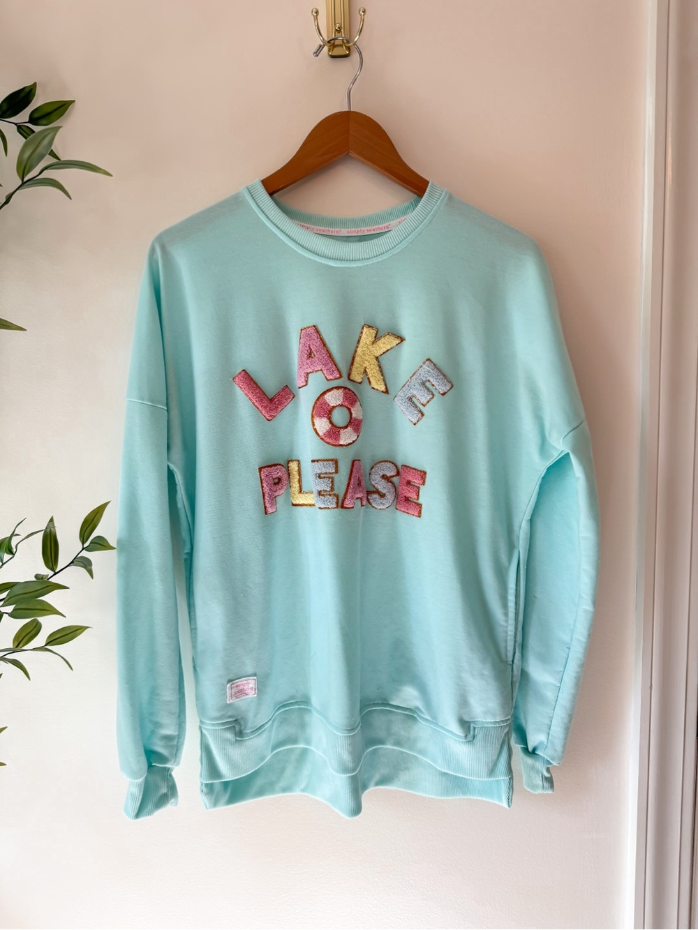 Simply Southern Lake Please Pullover Sweatshirt Medium